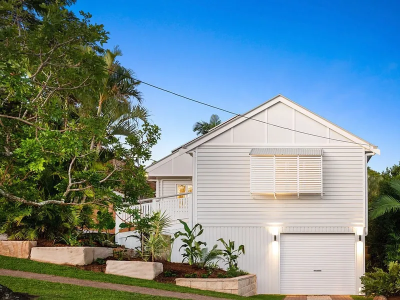 BEAUTIFULLY RENOVATED HOME WITH DUEL LIVING - LAWN MAINTENANCE INCLUDED