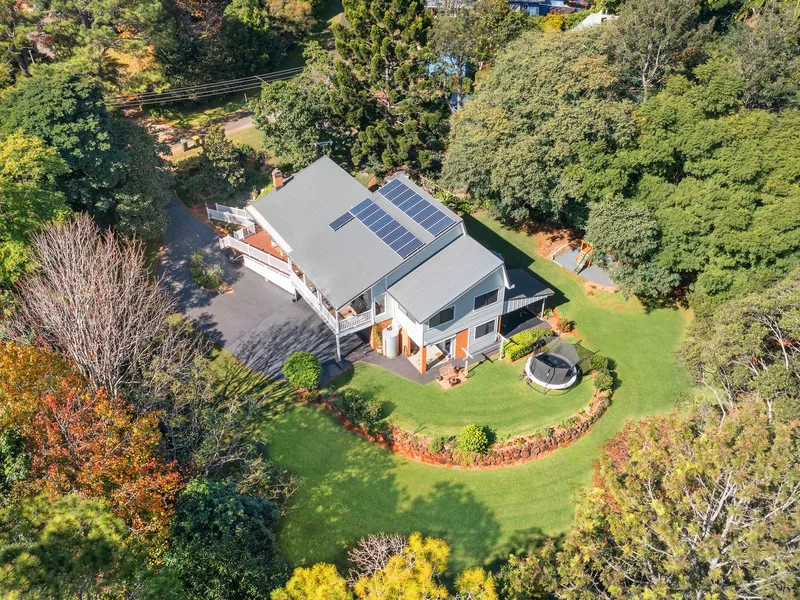 Family Sanctuary of Greenery and Tranquillity