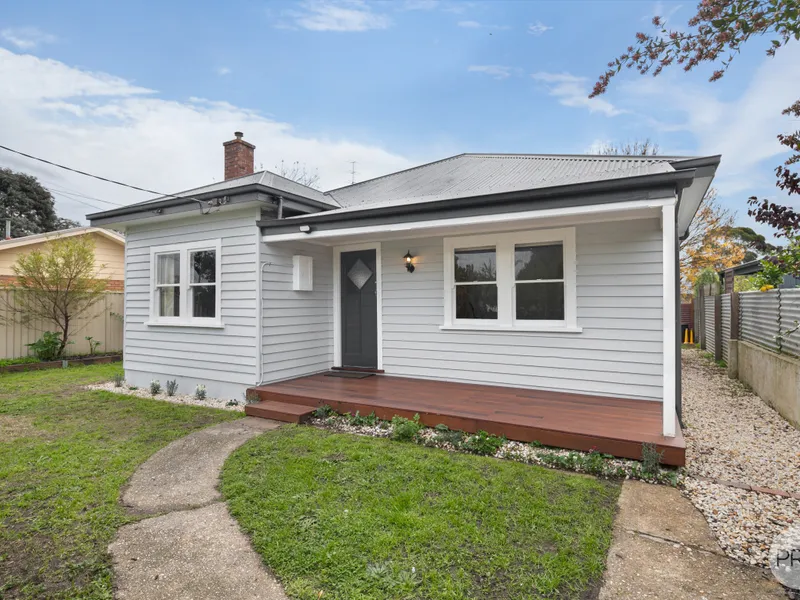 Cute And Cozy, Move Right In!