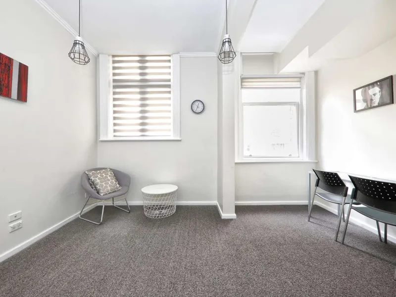 CONVENIENT STUDIO APARTMENT IN THE CITY OF MELBOURNE!