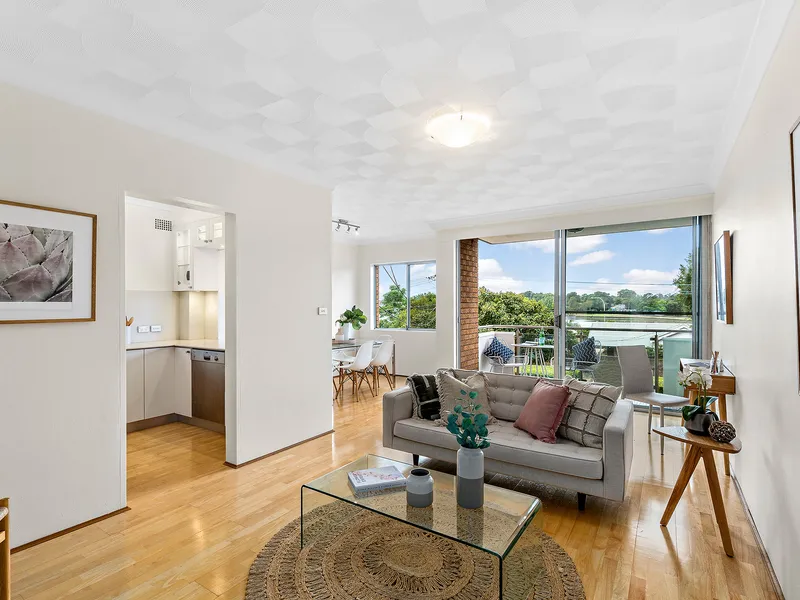 Perfect Bayside Lifestyle with Tranquil Water Views