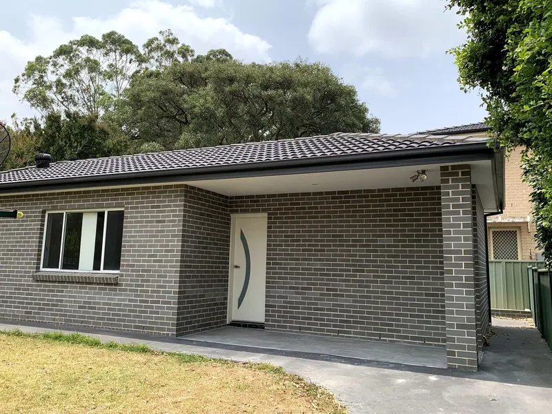Sweet Home in Convenient Location--BILLS INCLUDED!