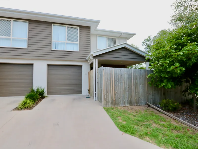Great Three Bedroom Townhouse + Ducted Air