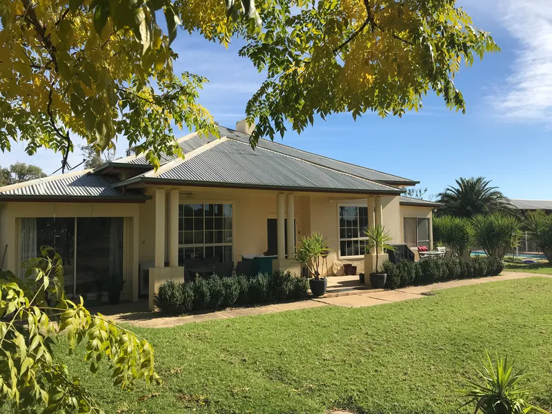 Farm appeal.....town convenience
