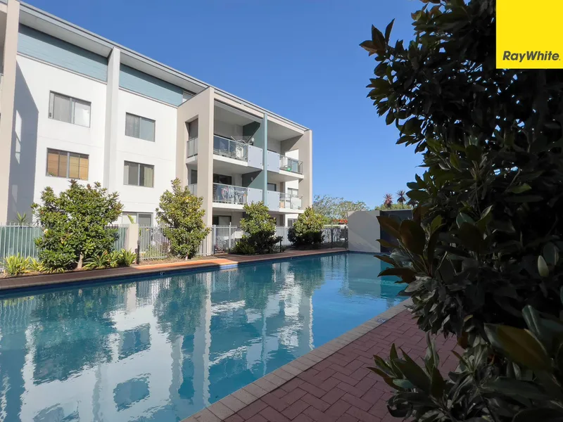 Gorgeous Riverside and Poolside apartment!