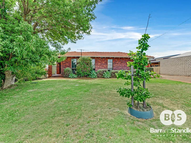 THIS HOME HAS IT ALL!