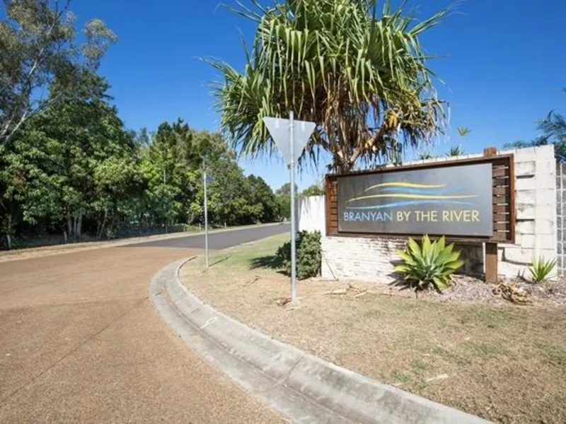 ONE OF THE LAST REMAINING BLOCKS IN BRANYAN BY THE RIVER ESTATE