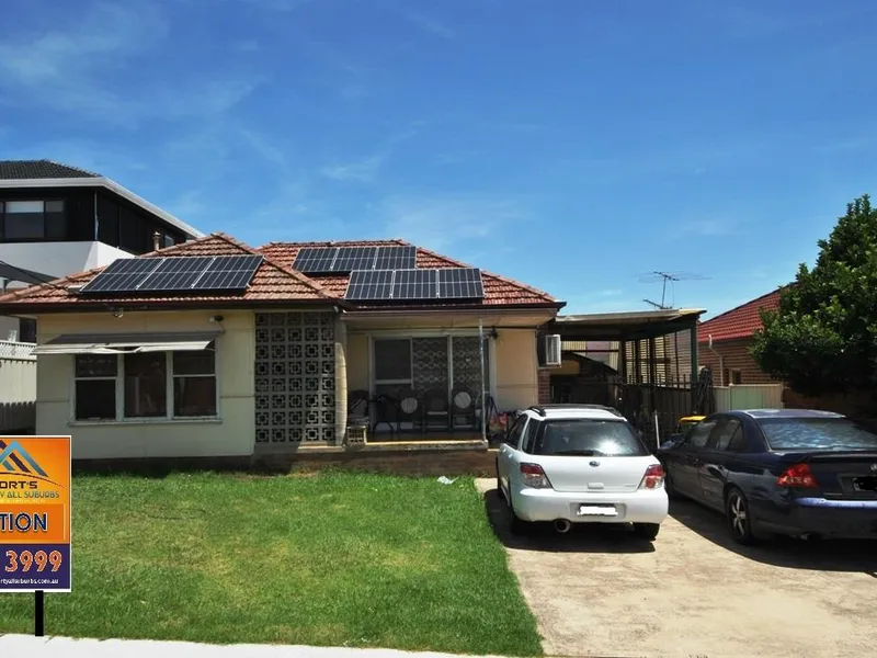 15.24m FRONTAGE – 696m2 -- CLEAR