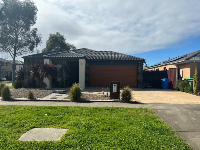 21 Morningside Boulevard Cranbourne West