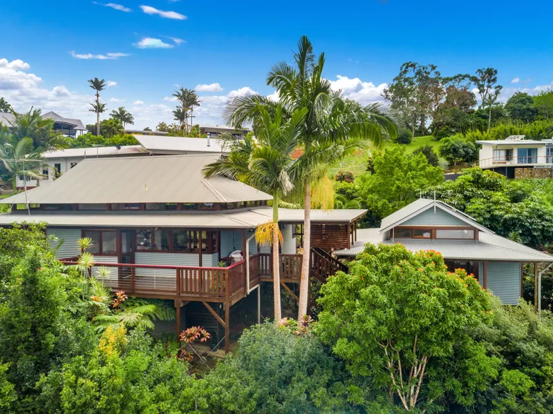Four bedroom pavilion style house