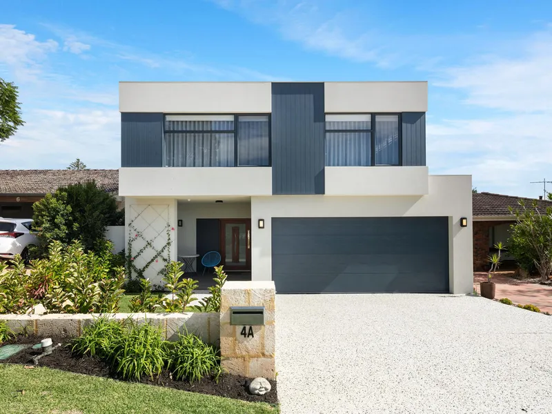 DOWNSIZER’S DELIGHT – SUPERB LOW MAINTENANCE LIVING!