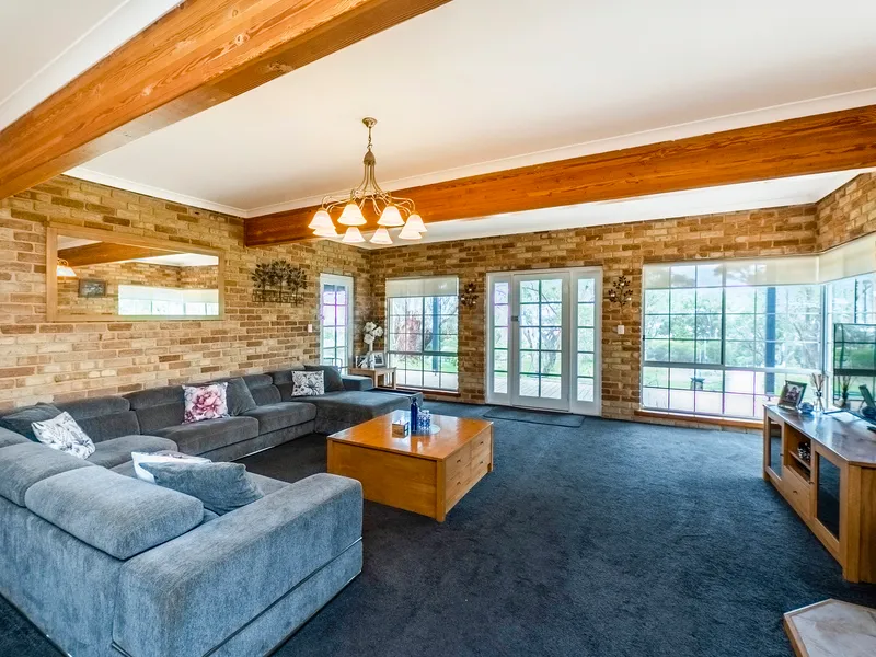 A WHOLE LOT OF HOUSE ON 5 ACRES (approx)