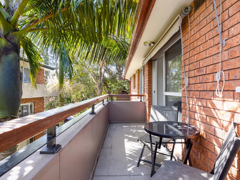 Large One Bedroom Retreat, Prime First Home Of Investment