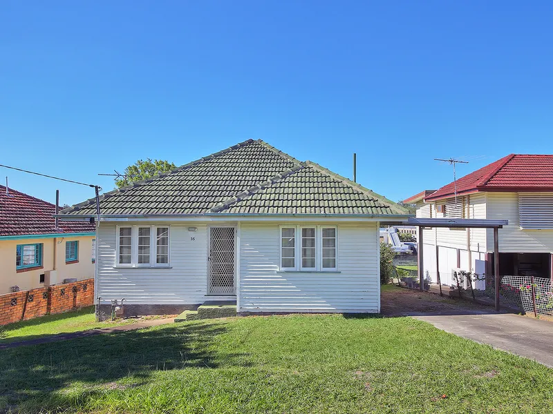 FAMILY HOME IN IDEAL LOCATION - MUST INSPECT!