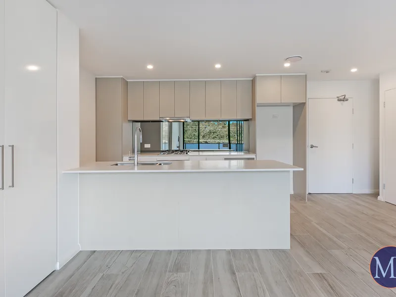 Brand new - Walk to metro station