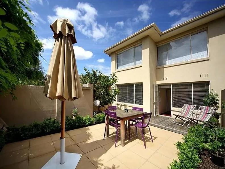 GROUND FLOOR - PRIVATE NORTH FACING COURTYARD!