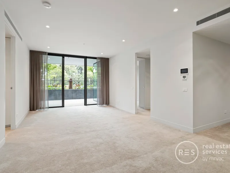 Absolute luxury in Eastbourne with this ground floor residence with your own private courtyard