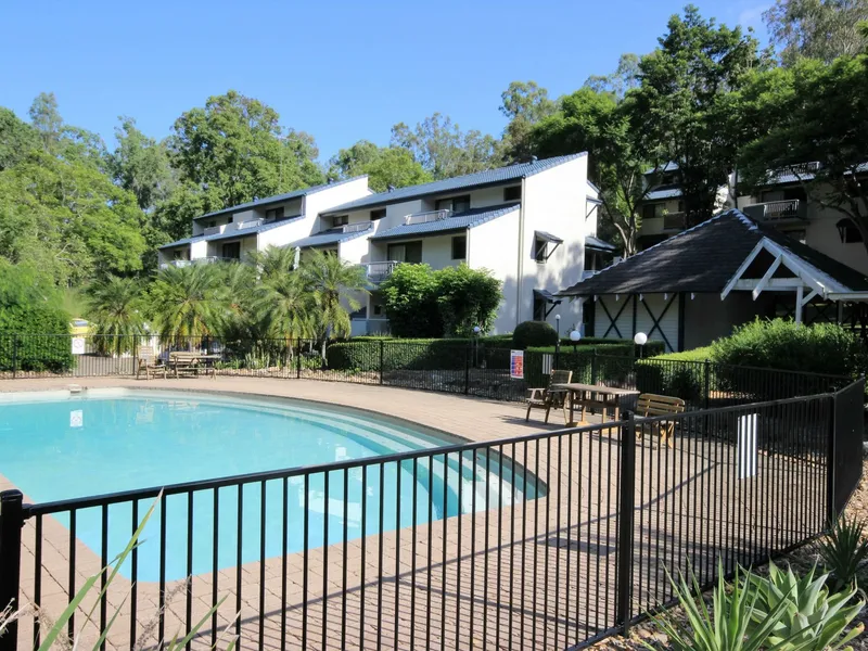 BRIGHT 1 BEDROOM APARTMENT ID#156