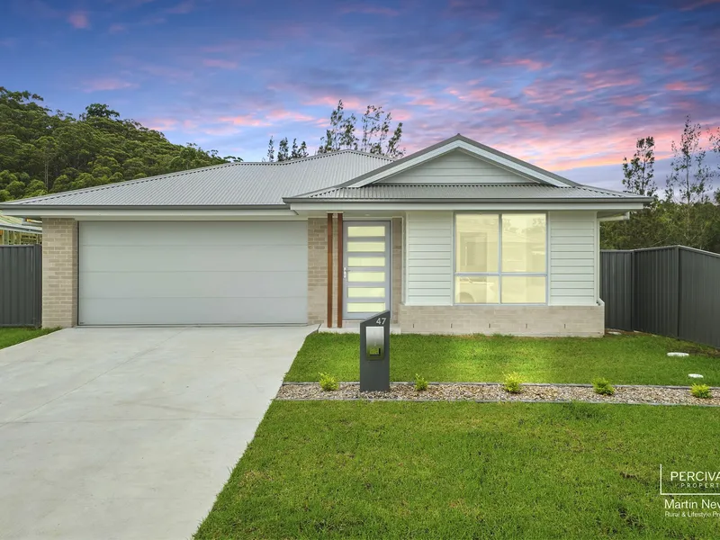 Brand New Quality Home ( 4 Bedrooms Plus Study )