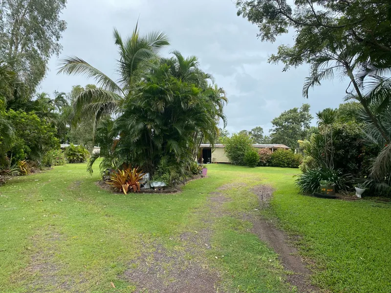 5 Bedroom Home on 2 ¼ Acres