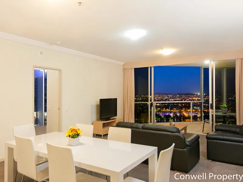 LUXURY LIVING IN HEART OF BRISBANE CBD - 3 BEDROOMS - Furnished