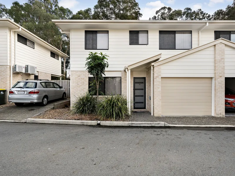 Popular Townhouse in Prime Location