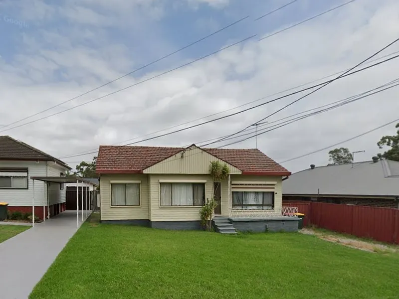 LOOKING FOR A PLACE TO CALL HOME !