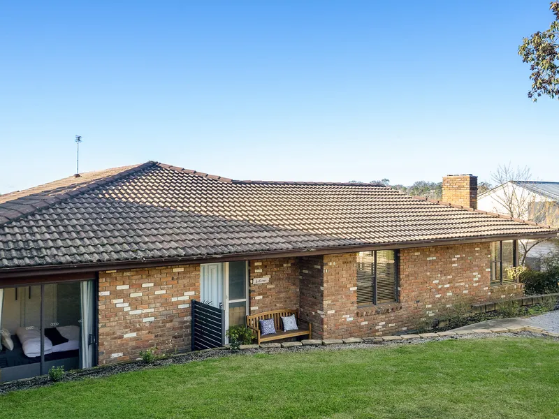Rural Charm Meets Modern Comfort: Your Perfect Family Retreat