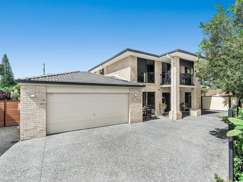 GRAND MASTERPIECE WITH DOUBLE SIDE ACCESS