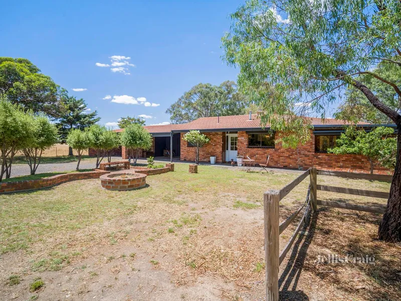 Charming country living in Clunes!