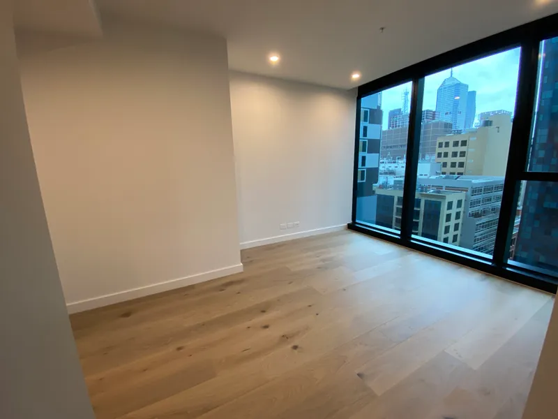 Furnished luxury 1 bedroom apartment in Melbourne's tallest tower-380 Melbourne