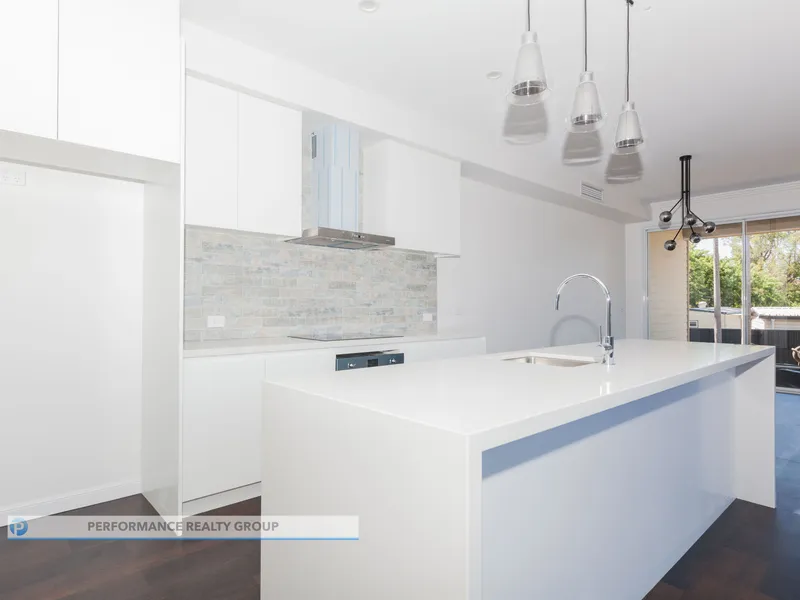 First Class Property within a stroll to the beach