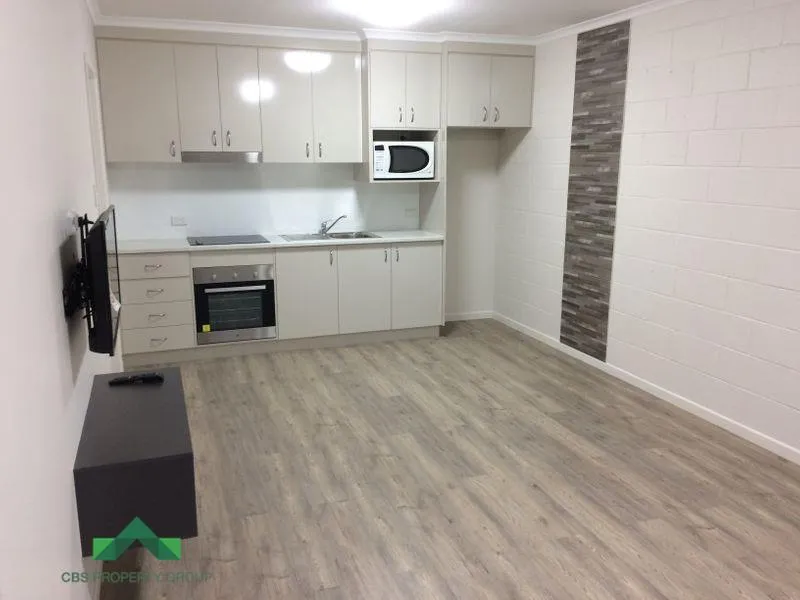 Two Bedroom Townhouse, Close to the CBD