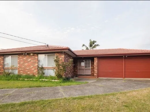 4 bedroom house in Dandenong North 