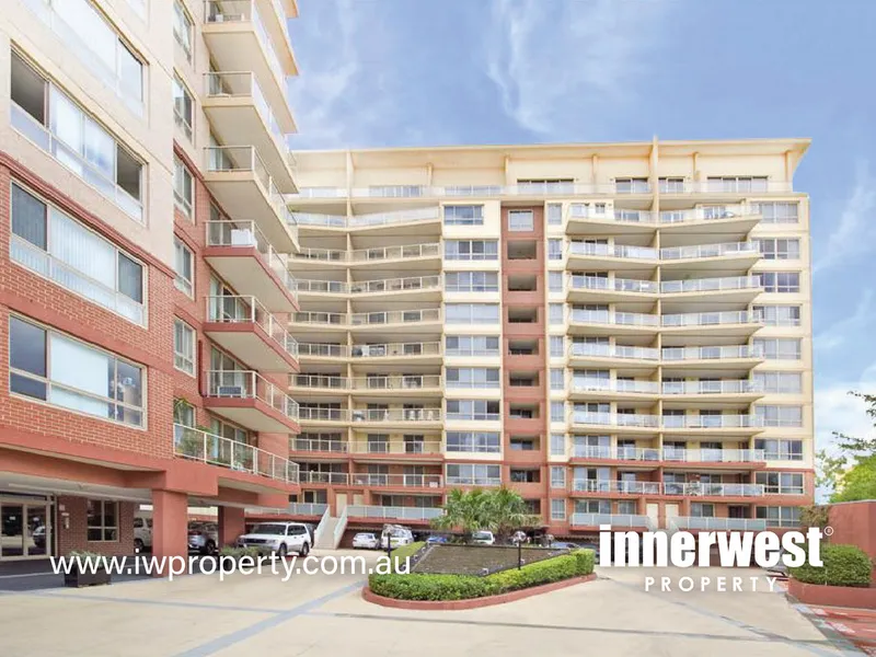 Spacious 3 bedroom Executive Style Apartment