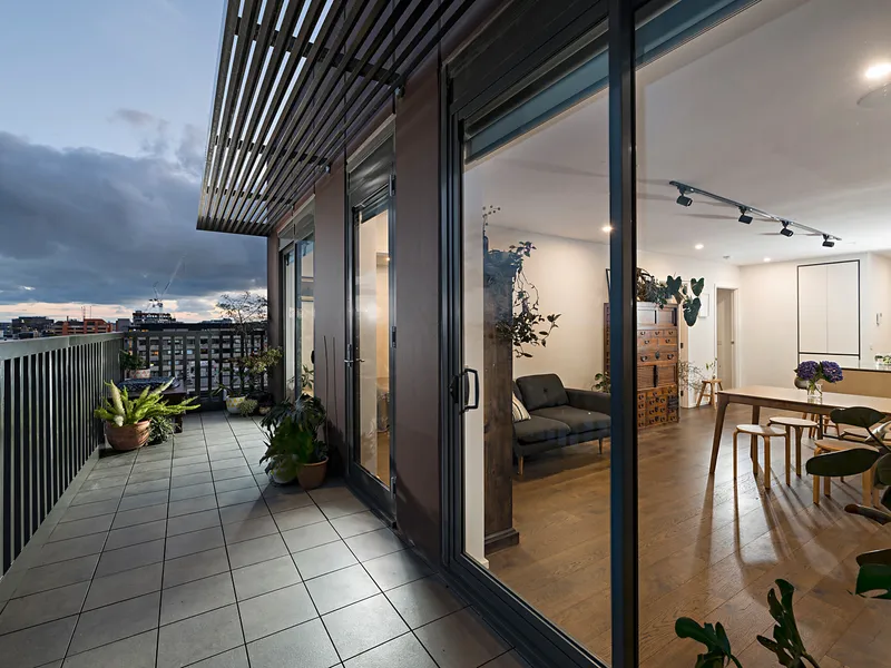 Stunning designer apartment in Collingwood's dynamic heart