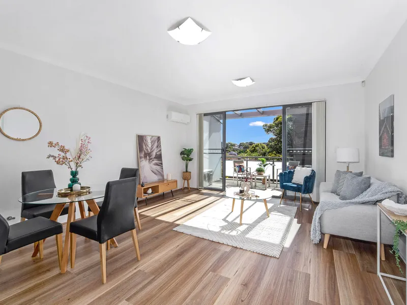 Renovated apartment in a convenient location