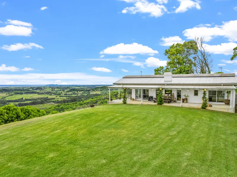 Spectacular Elevated Byron Bay Coastal & Hinterland Views