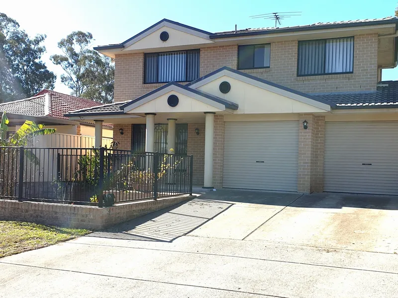 Double Storey home. Four beds, Double LUG. Short walk to Train, Shopping centre and schools.