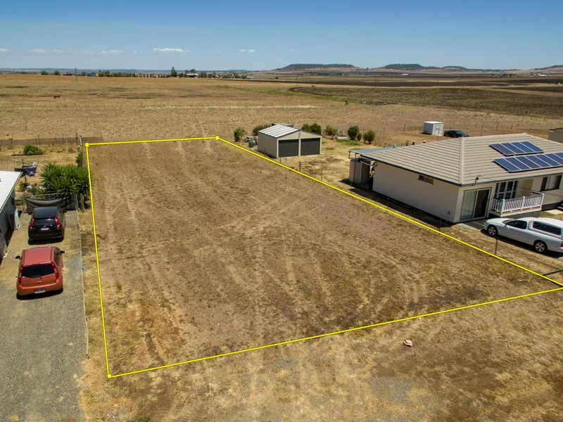 Usable Land with a Rural Outlook