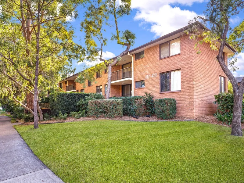 BEAUTIFULLY DECORATED