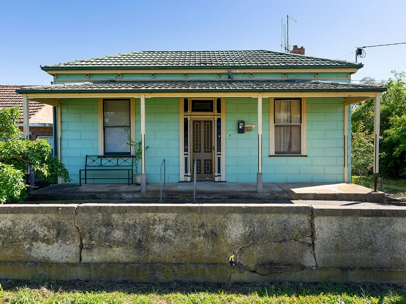 Victorian Weatherboard Home On Large Allotment 