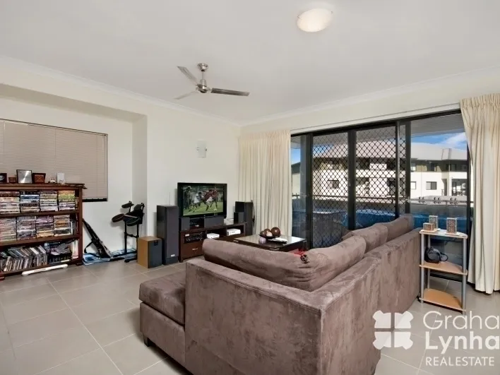 Resort Style Living In Second Level End Unit