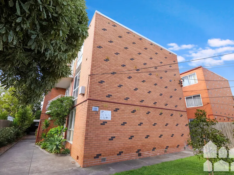 6 MONTH LEASE TERM