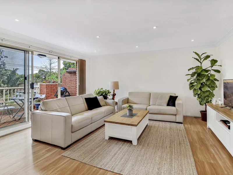 STUNNING TWO BEDROOM UNIT