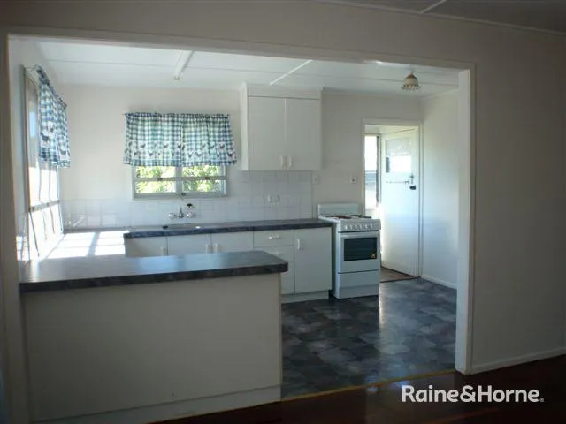 FAMILY HOME IN SOUTH GLADSTONE