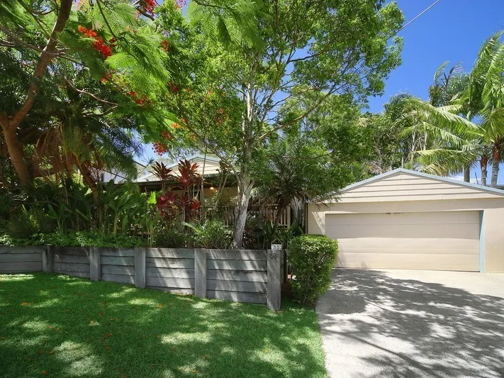 Idyllic location within 5 min walk to shops! Short Lease Only Offered - 08/11/2022 to 14/01/2023.