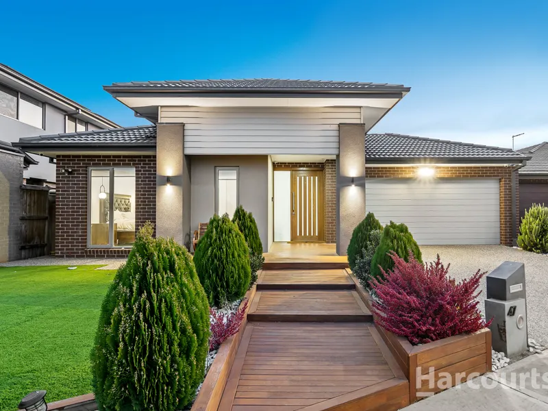Dream Family Home in the Heart of Woodlea!!!