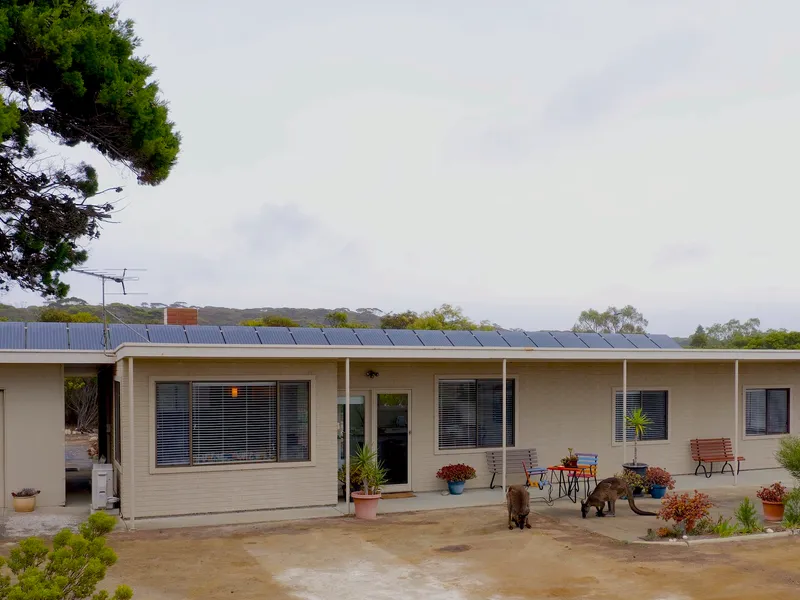 Fabulous Island Beach Opportunity!