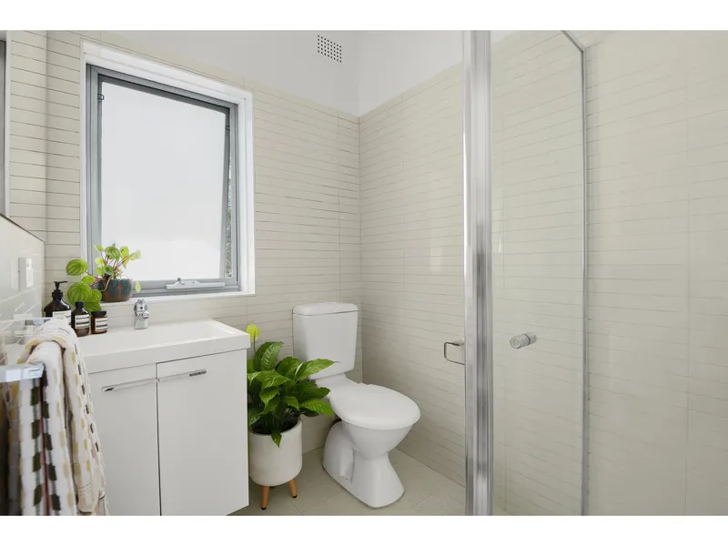 ONE BED GARDEN APARTMENT - LITTLE MANLY AT YOUR DOORSTEP